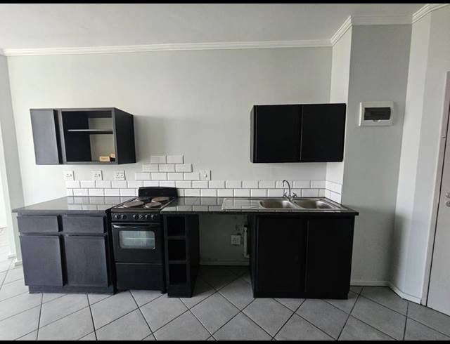 2 BEDROOM PROPERTY TO RENT IN FLORIDA